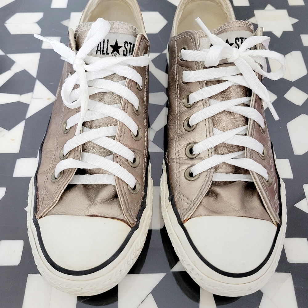 Vintage Converse Gold Metallic Leather Lace Up Low Top Sneakers